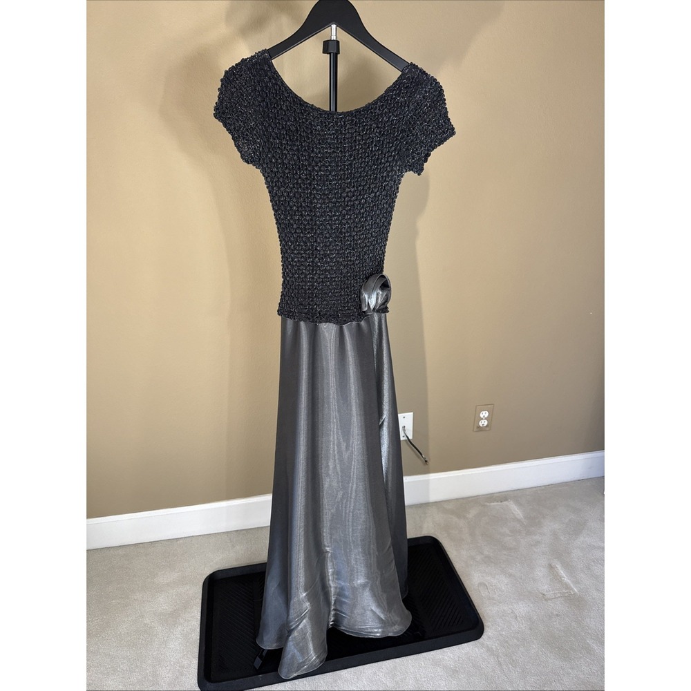 JS Collection Womens Evening Gown Dress‎ Black Mesh Top Gray Base V-Back Size 8